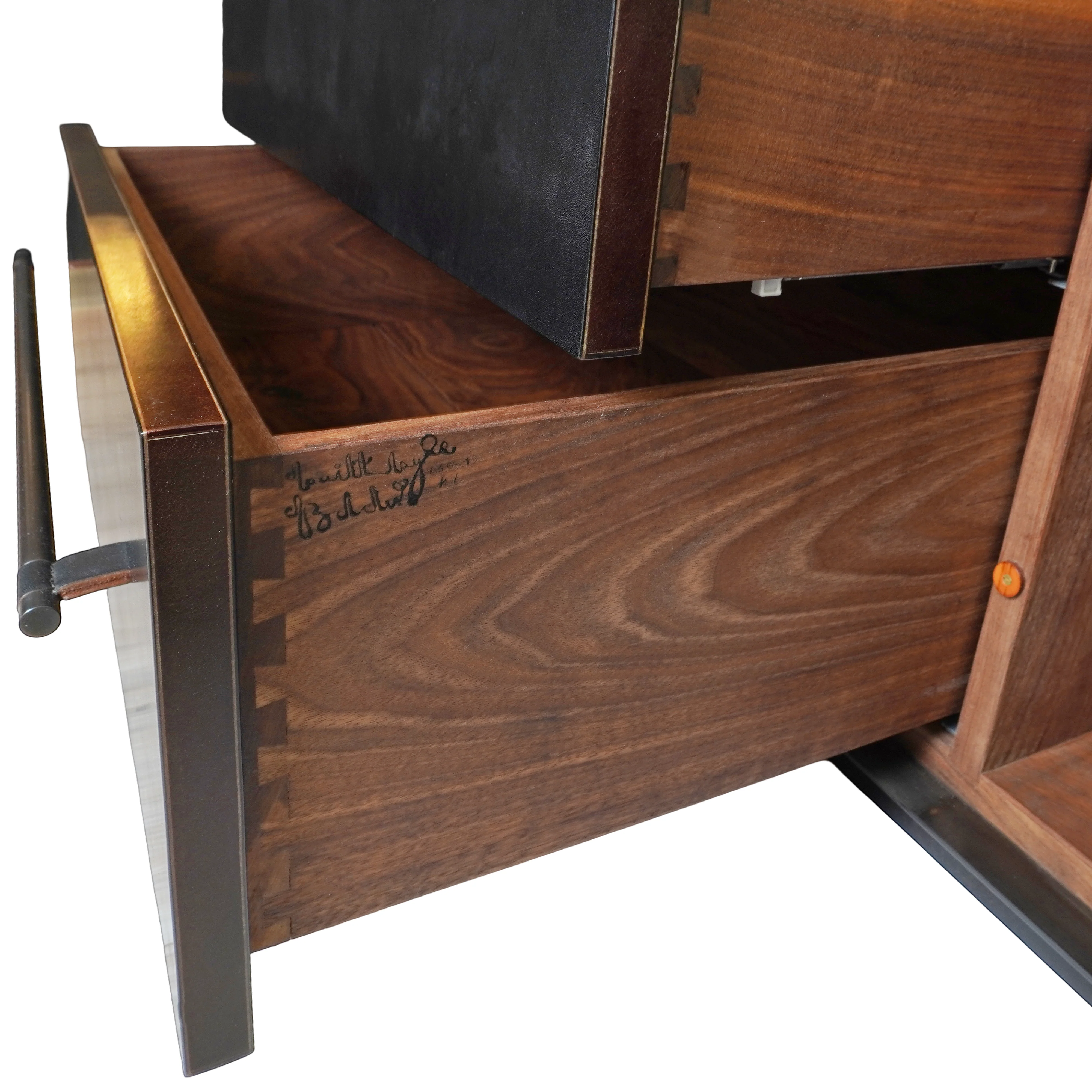 BDDW MAPPER STANDARD CREDENZA - Image 9