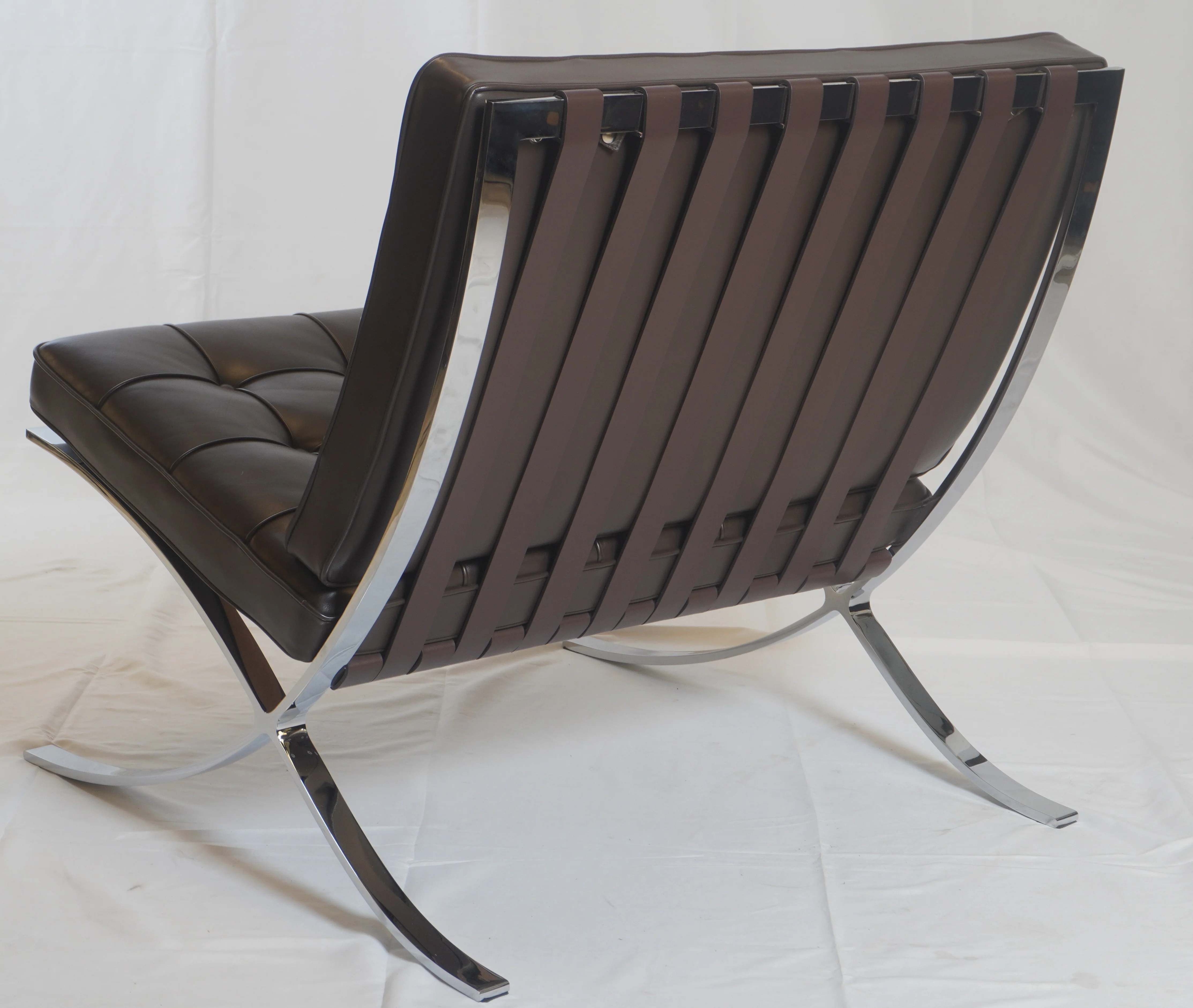 Knoll Barcelona Leather Chair and Ottoman Designed by Ludwig Mies van der Rohe - Image 7
