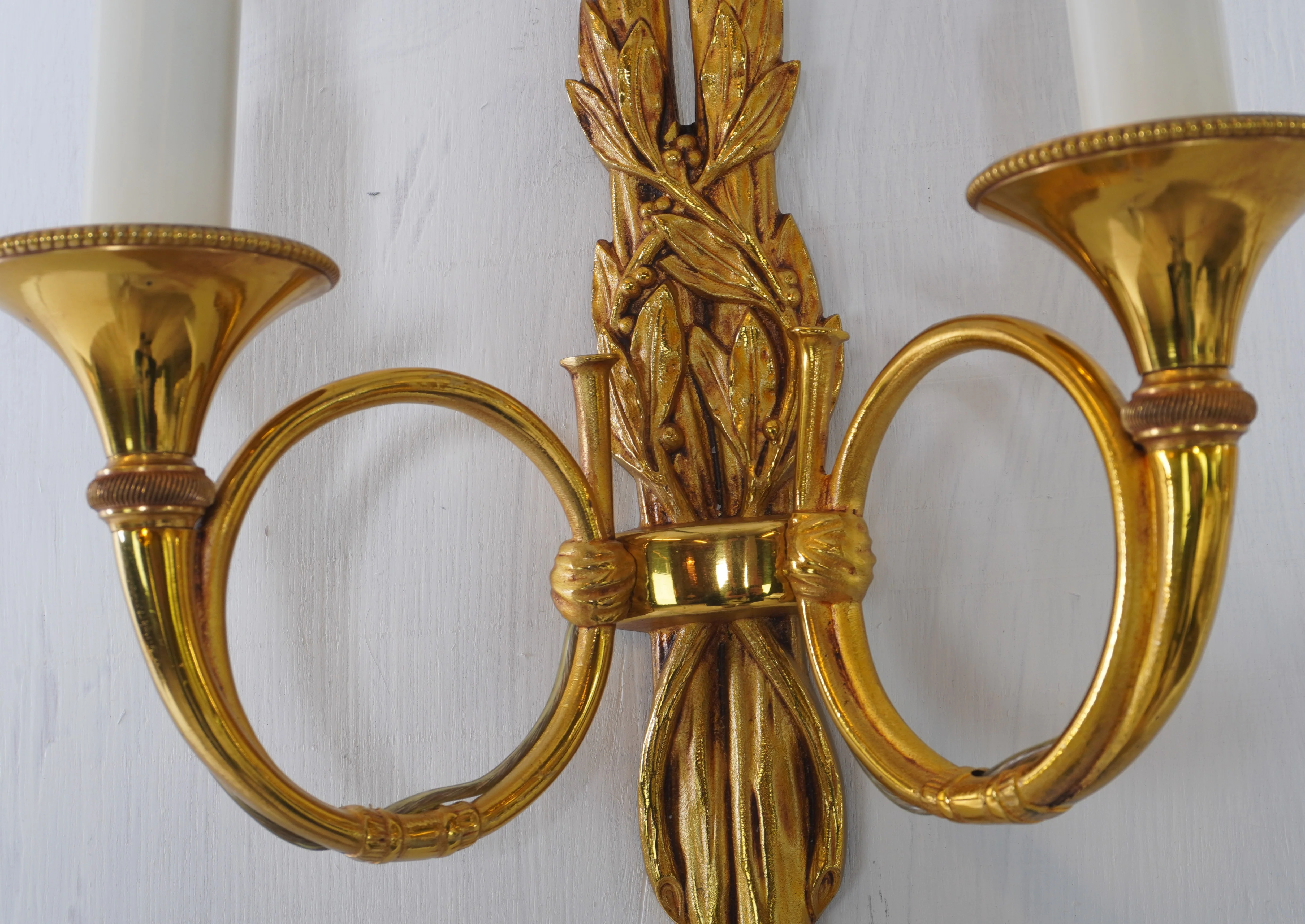 Luminaire d'Art Hunter Horn Gilt Sconces, Pair of - Image 5