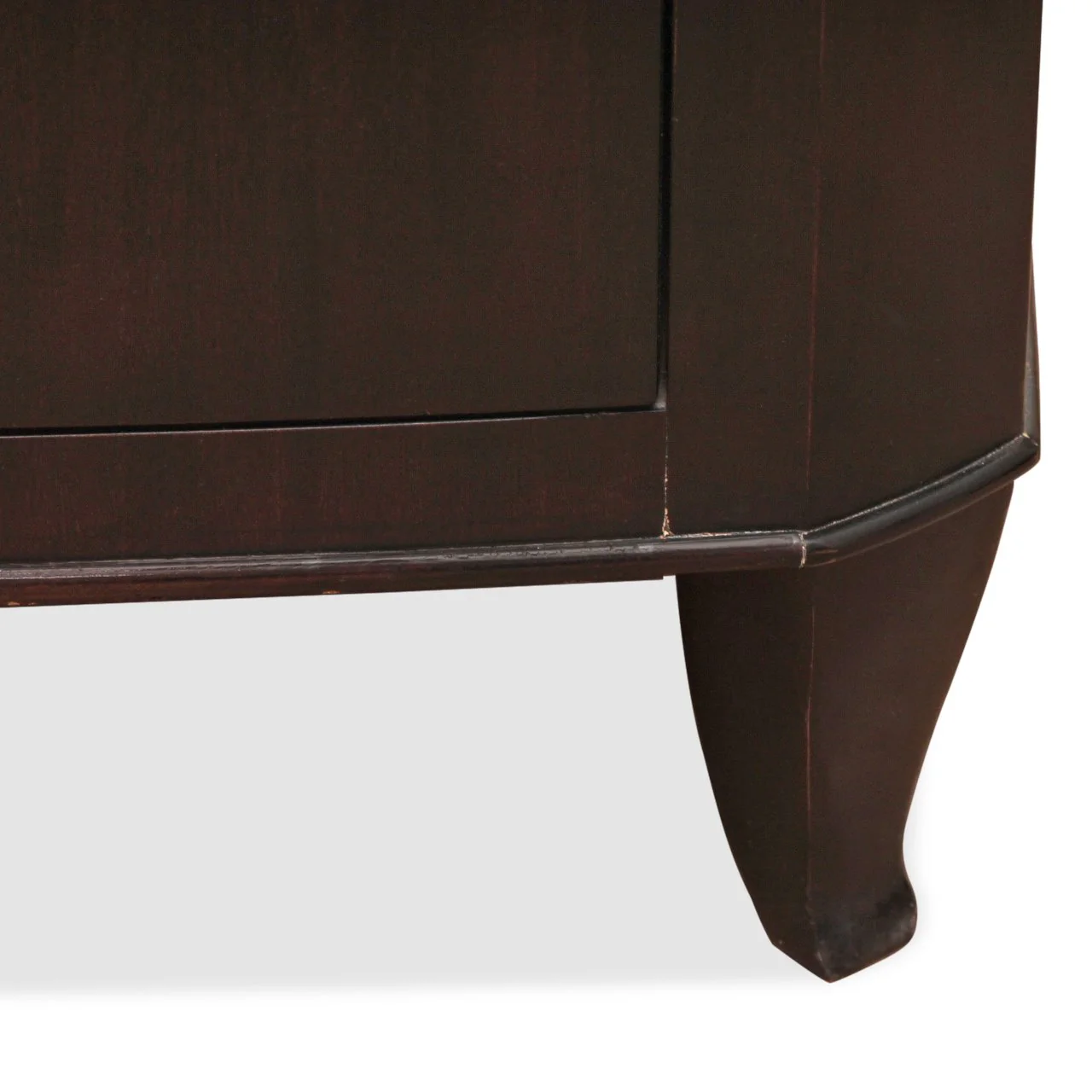 Modern Henredon 3 drawer Dresser with Brass Pulls - Image 5