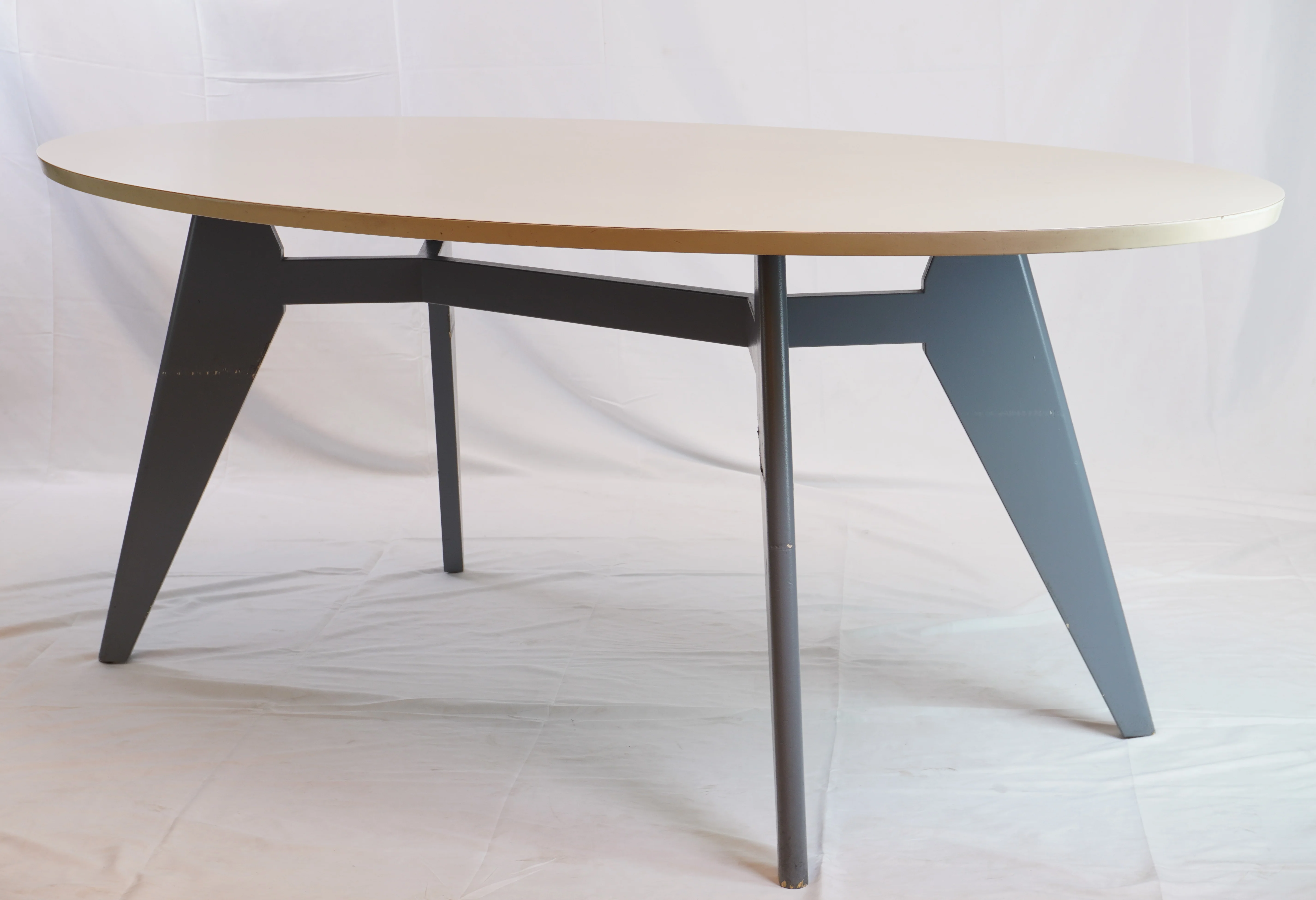 Modern Oval Oak Dining Table - Image 5
