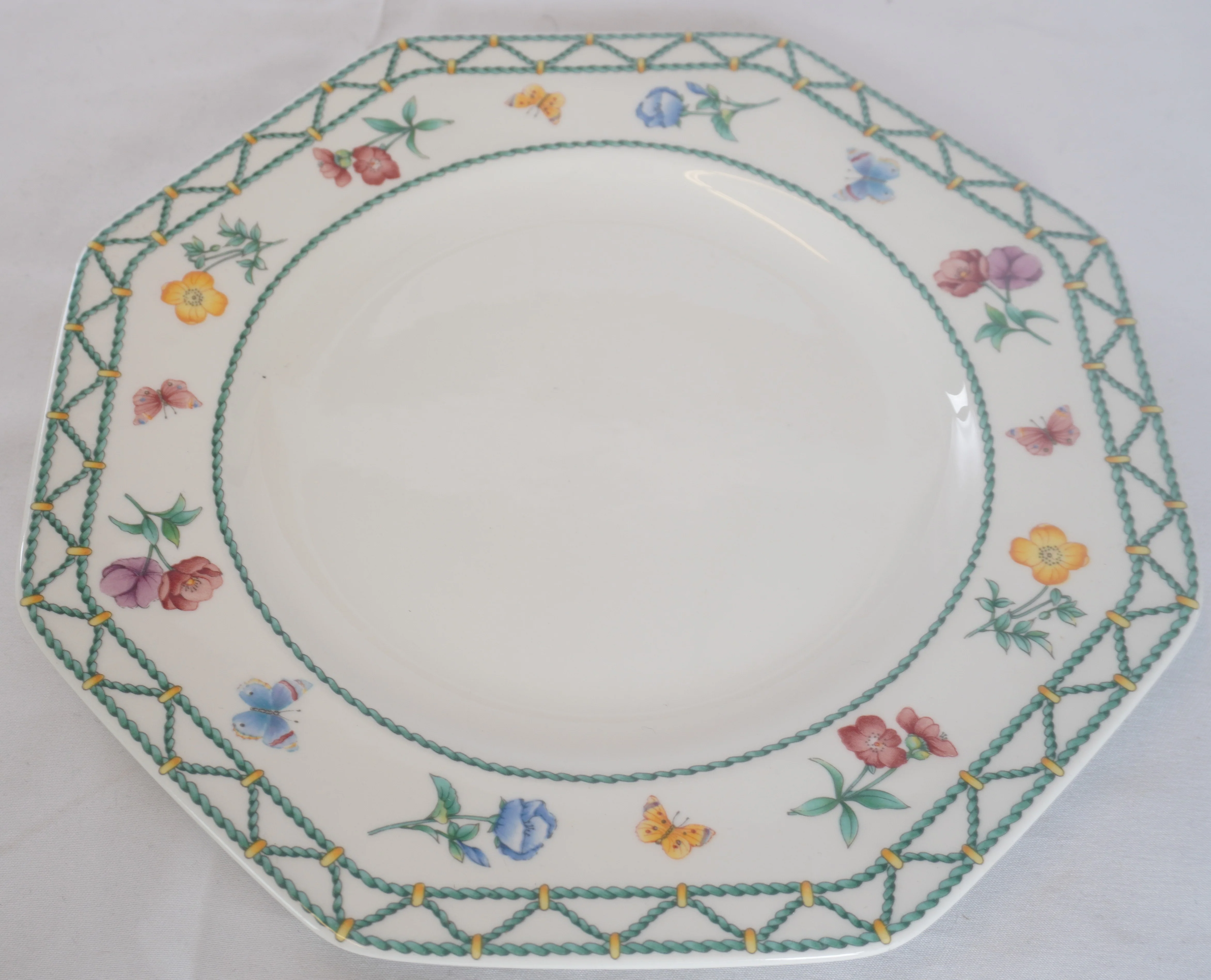 Villeroy & Boch Casaverde Dinnerware Collection- 83 Pieces Made in Germany - Image 10