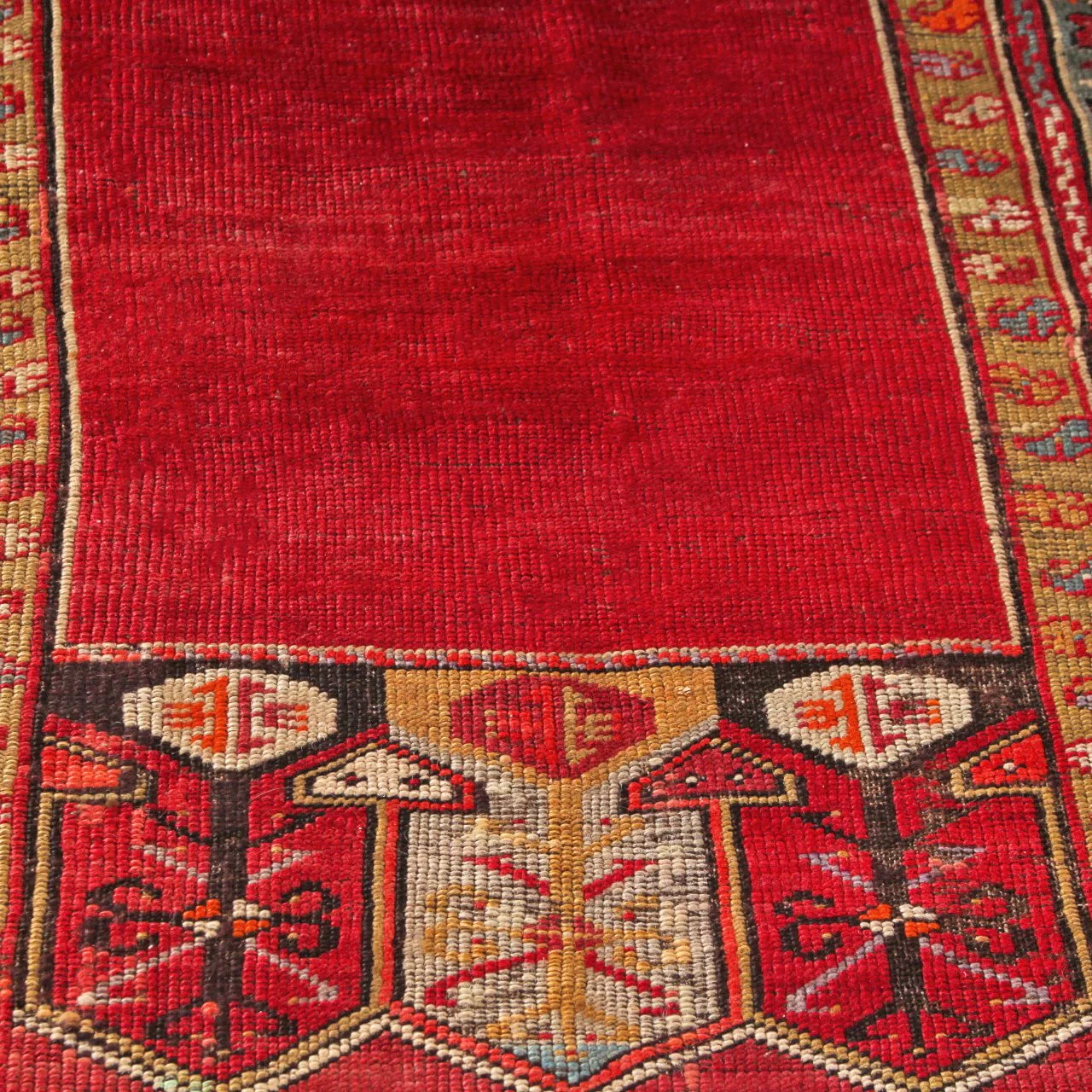 Vintage Bijar Handwoven Tribal Carpet w/ Vegetable Dye (3 ft 10 in x 6 ft 8 in) - Image 5