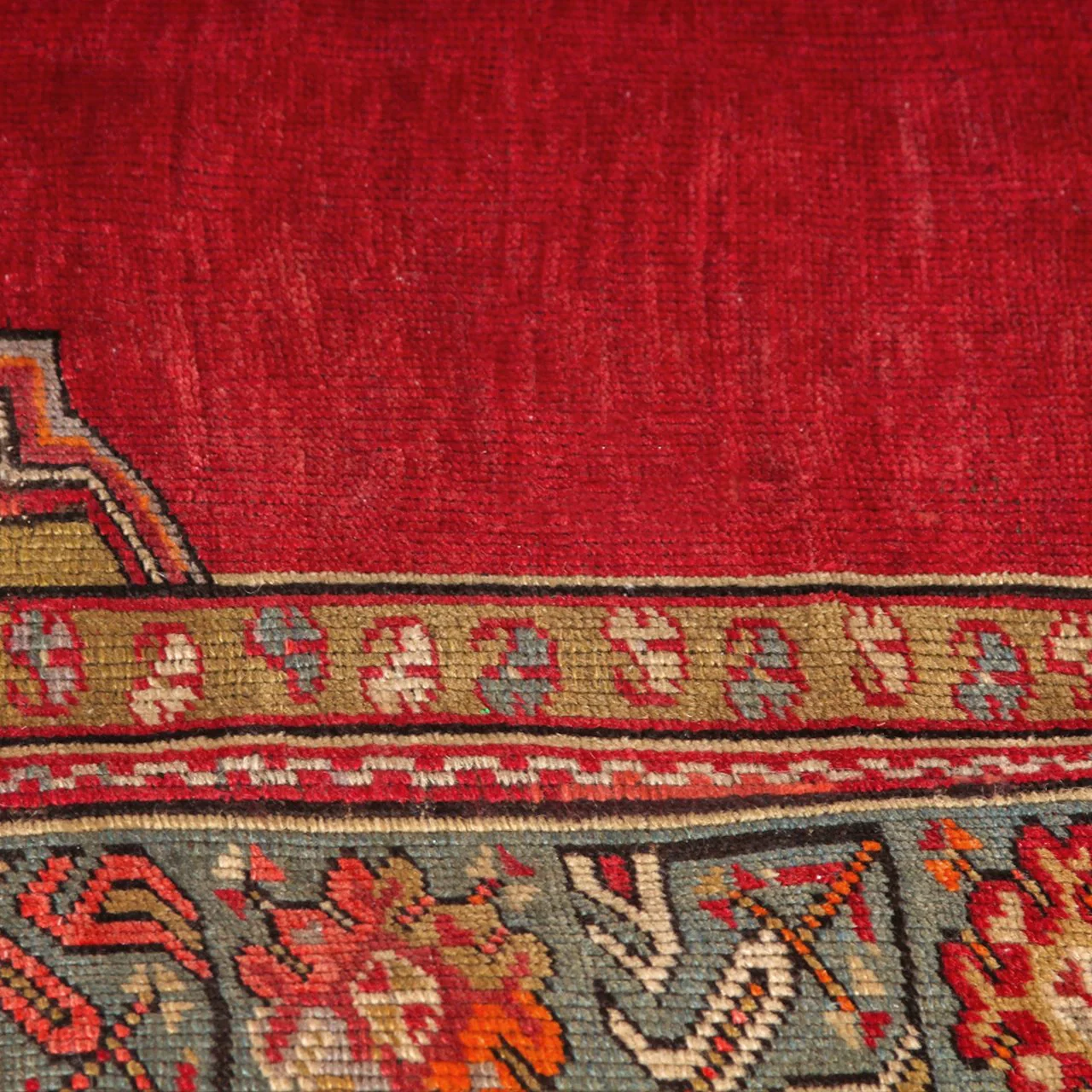 Vintage Bijar Handwoven Tribal Carpet w/ Vegetable Dye (3 ft 10 in x 6 ft 8 in) - Image 9