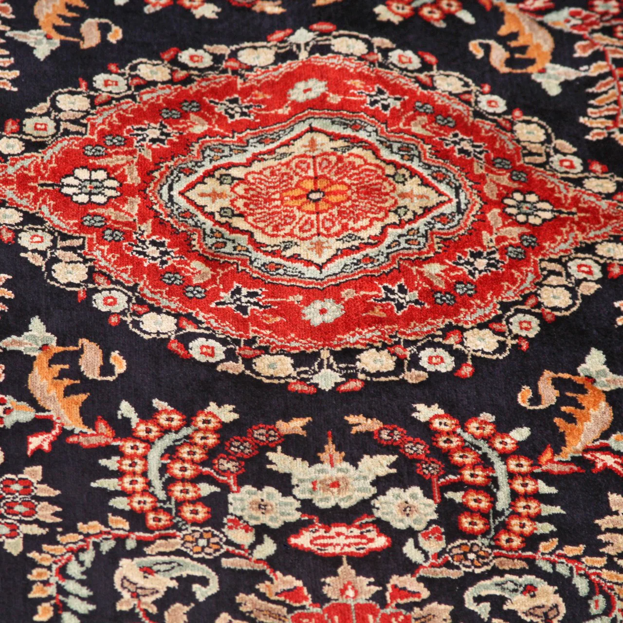 Vintage Fine Persian Kashan Carpet (3 ft 1 in x 5 ft) - Image 3