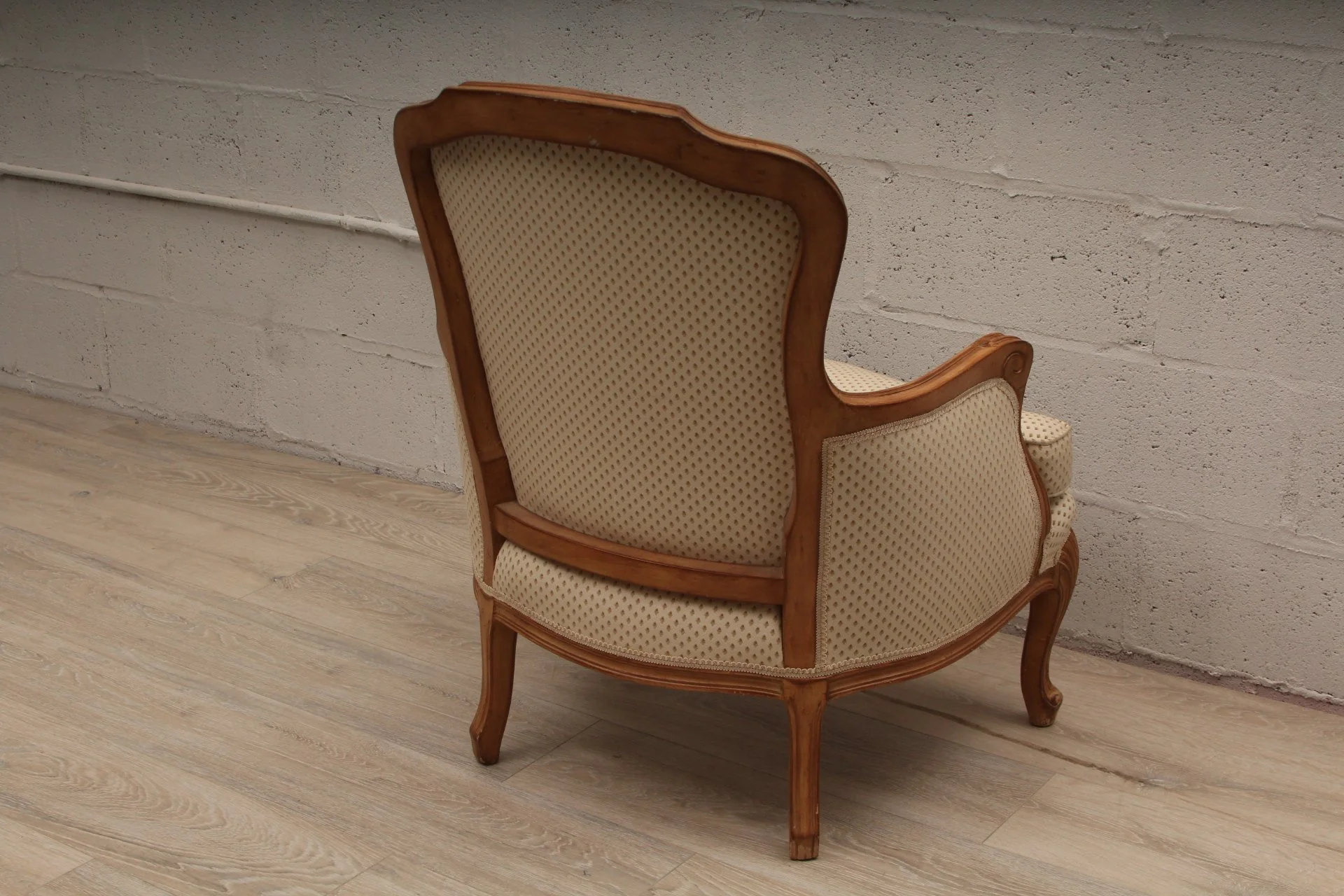 Vintage French Louis XV Style Walnut Armchair - Image 4