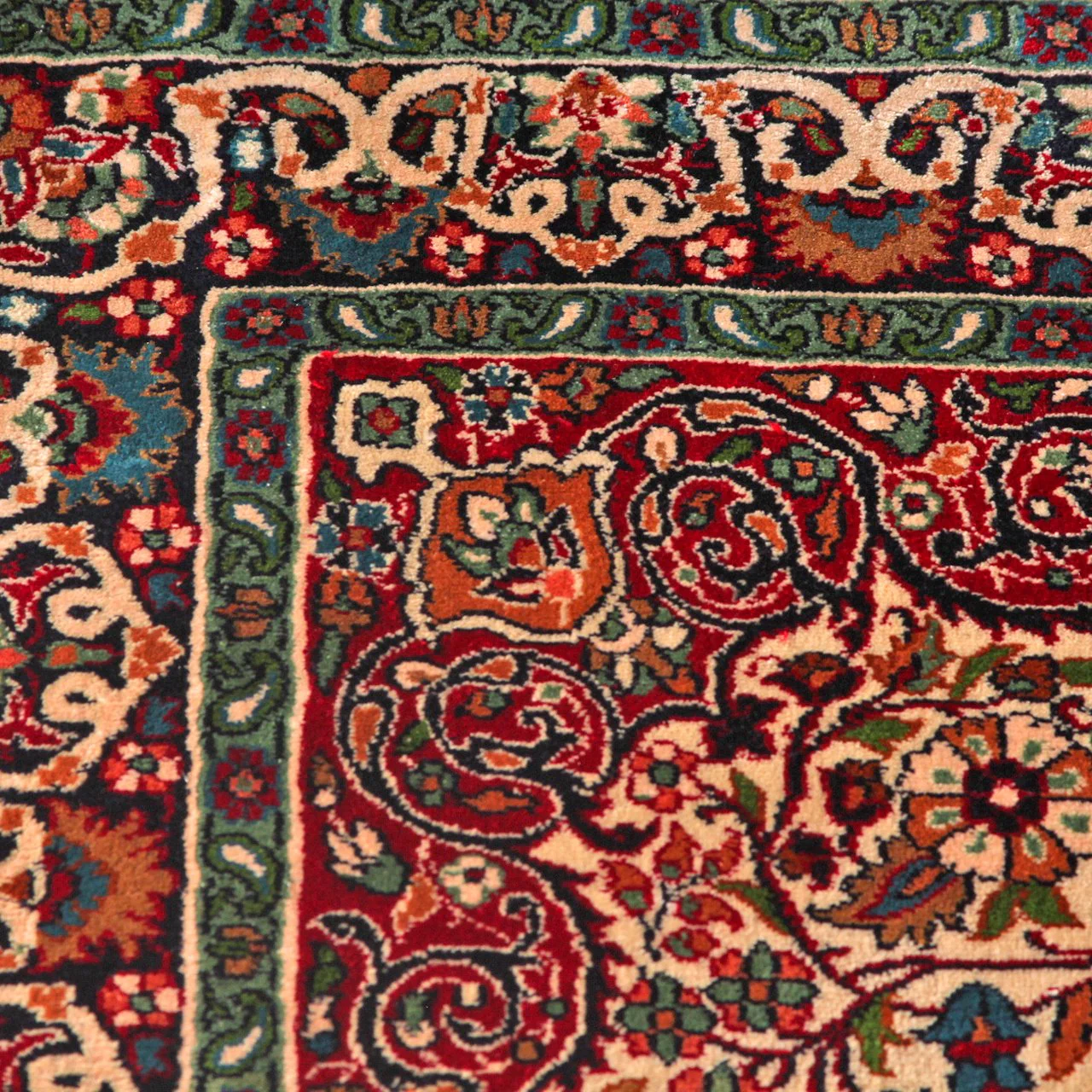 Vintage Handknotted Kashan Carpet (2 ft 1 in x 3 ft 1 in) - Image 5
