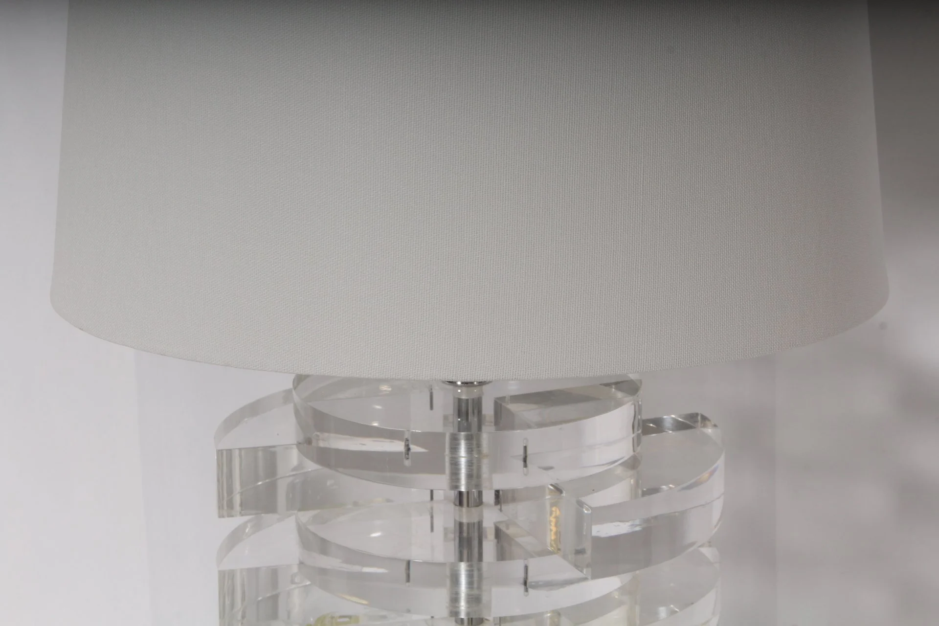 Vintage Karl Springer Lucite Table Lamp (Large) - Image 5