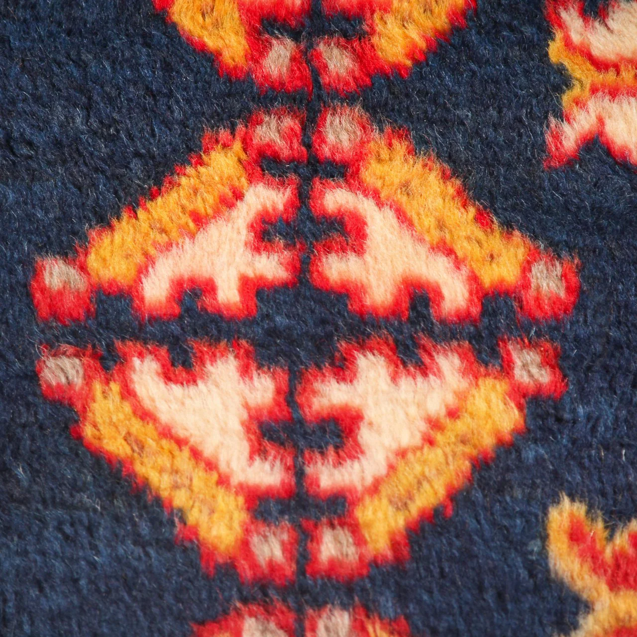 Vintage Kilim Turkish Wool Carpet (2 ft 5 in x 2 ft 7 in) - Image 3