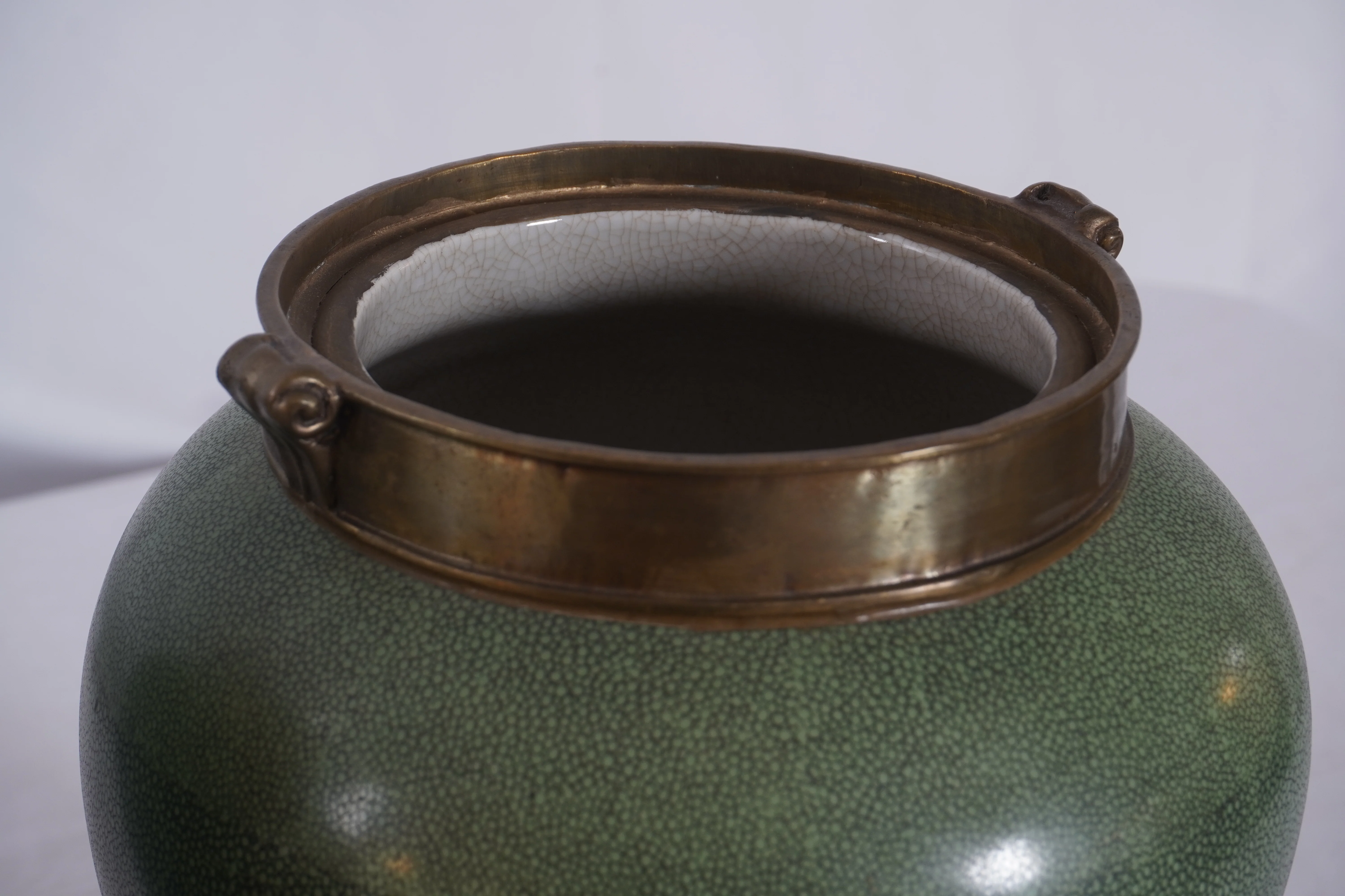 Vintage Tozai Home Faux Shagreen Brass Lidded Temple Jar, Set of 3 - Image 5